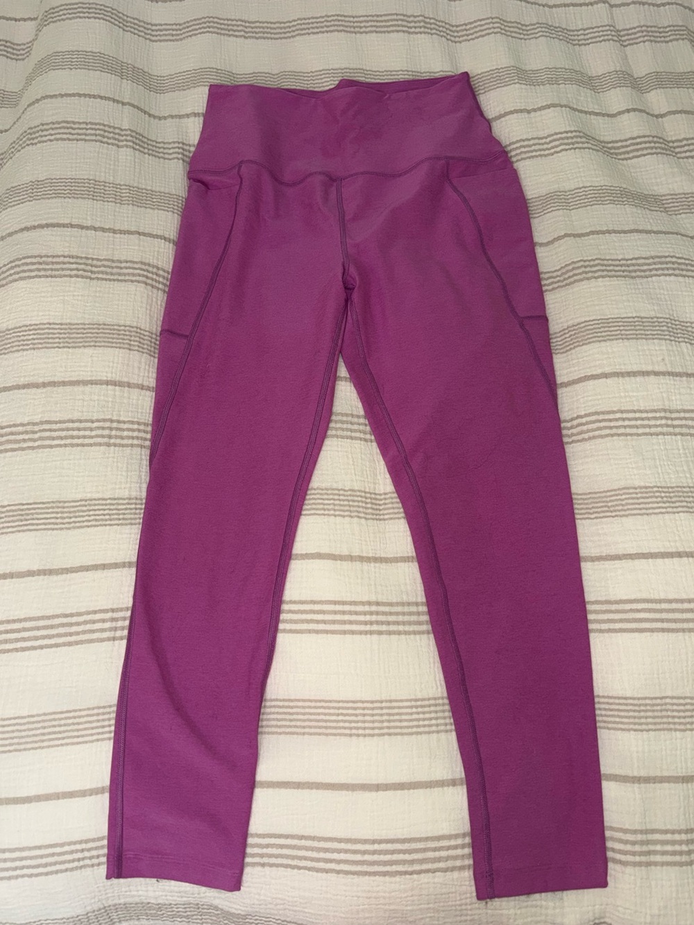 Beyond Yoga Magenta High-Rise Performance Leggings